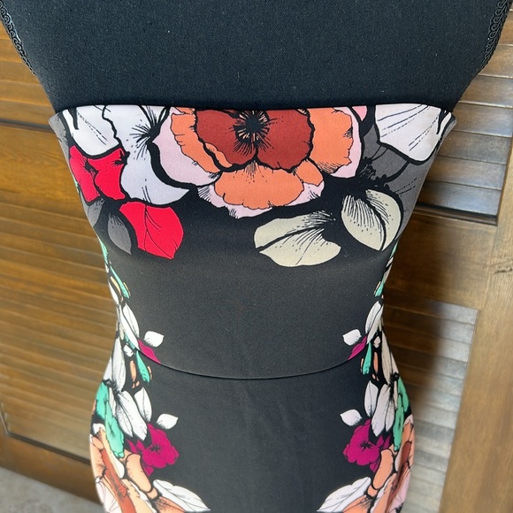 Express Off the Shoulder Black Dress with Multi Color Flowers Size 6 - Picture 2 of 10